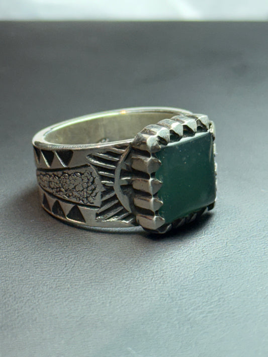 Anillo jade princesa cincelado