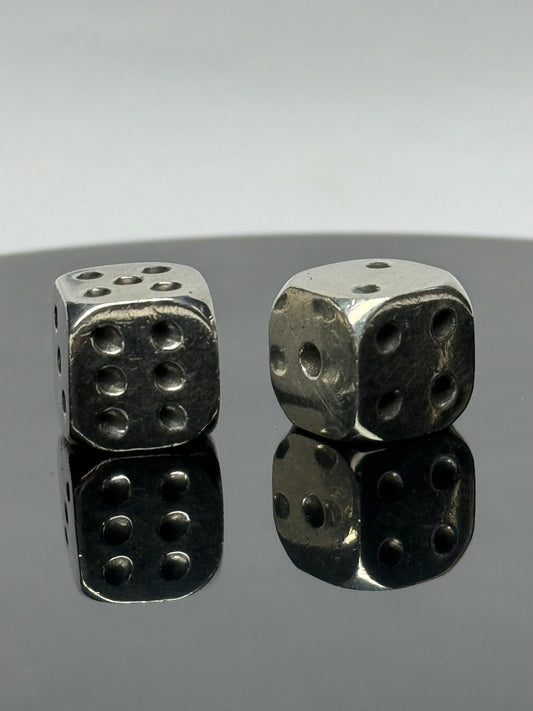 Dados de plata