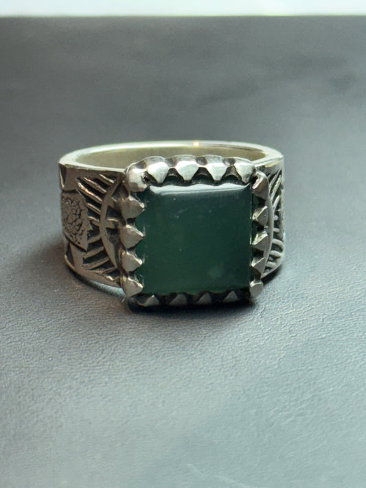Anillo jade princesa cincelado